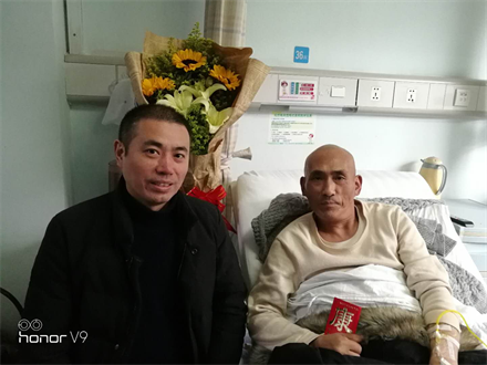 探望慰問(wèn)生病員工，點(diǎn)滴關(guān)愛(ài)溫暖人心